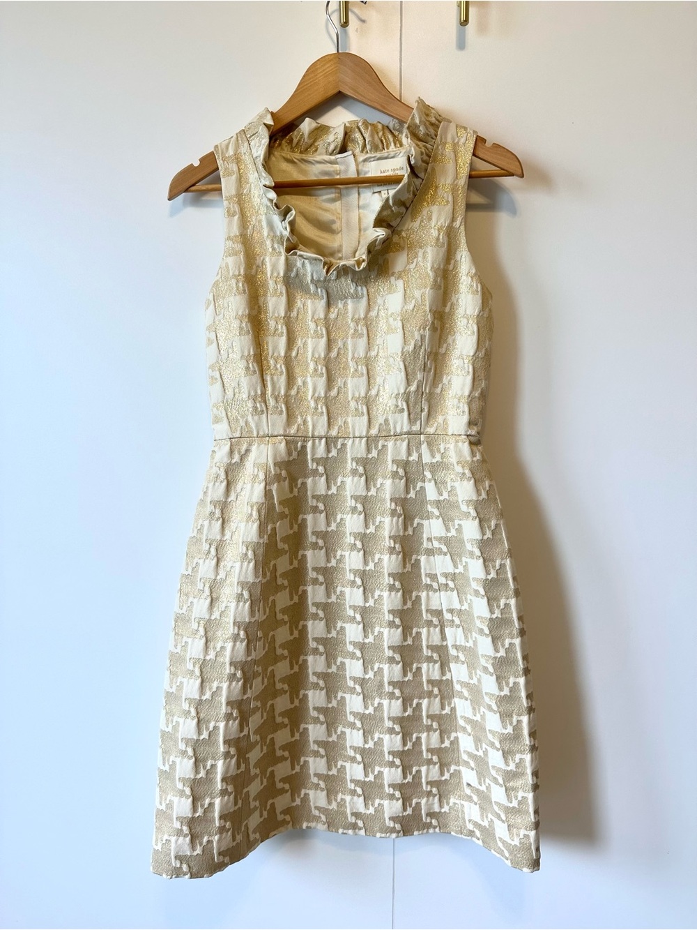 KATE SPADE Classic Cream & Gold Metallic Ruffle-Neck A-Line Shift Midi Dress